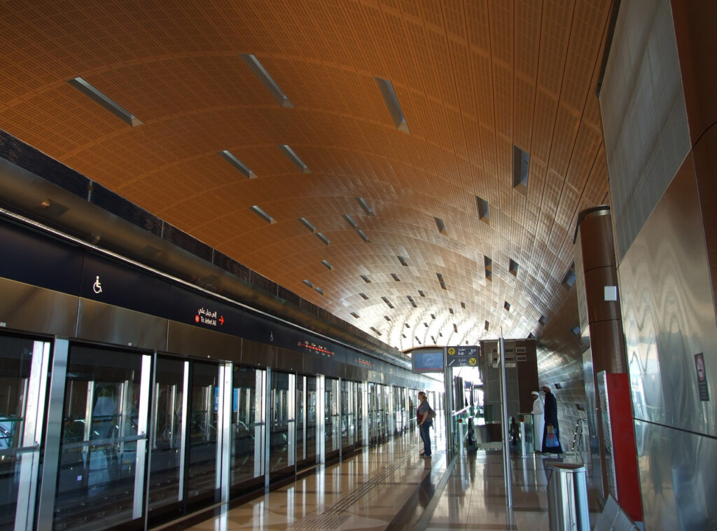 arrêt métro Dubaï Mall