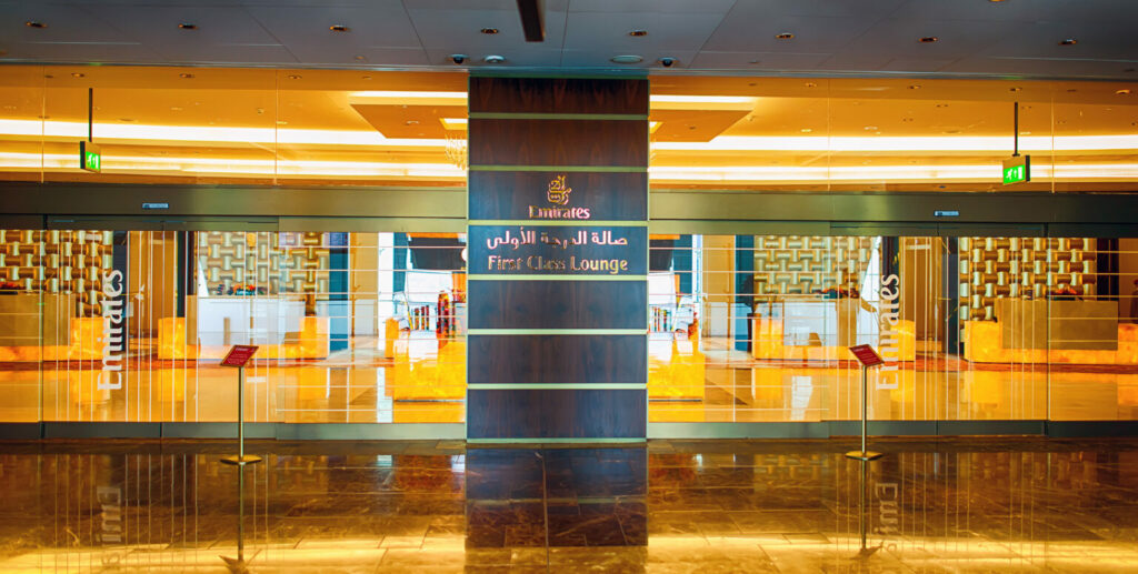 lounge aéroport Dubaï